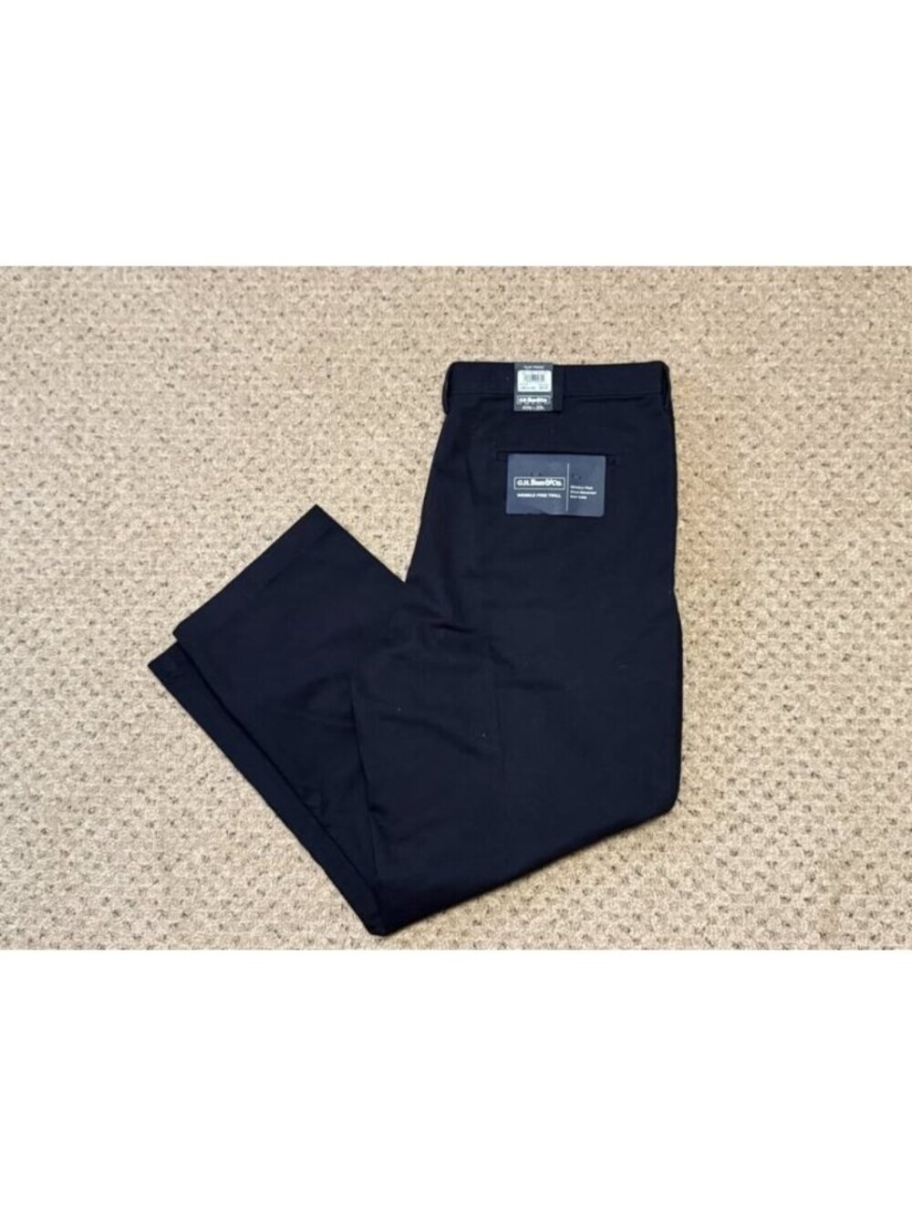 NEW G.H Bass & Co. men's 40W x 29L Black Flat Front Pants Retails $68.